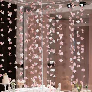 悬浮花朵门景橱窗商场10008253布悬浮置道具材料瀑布花吊饰帘背打