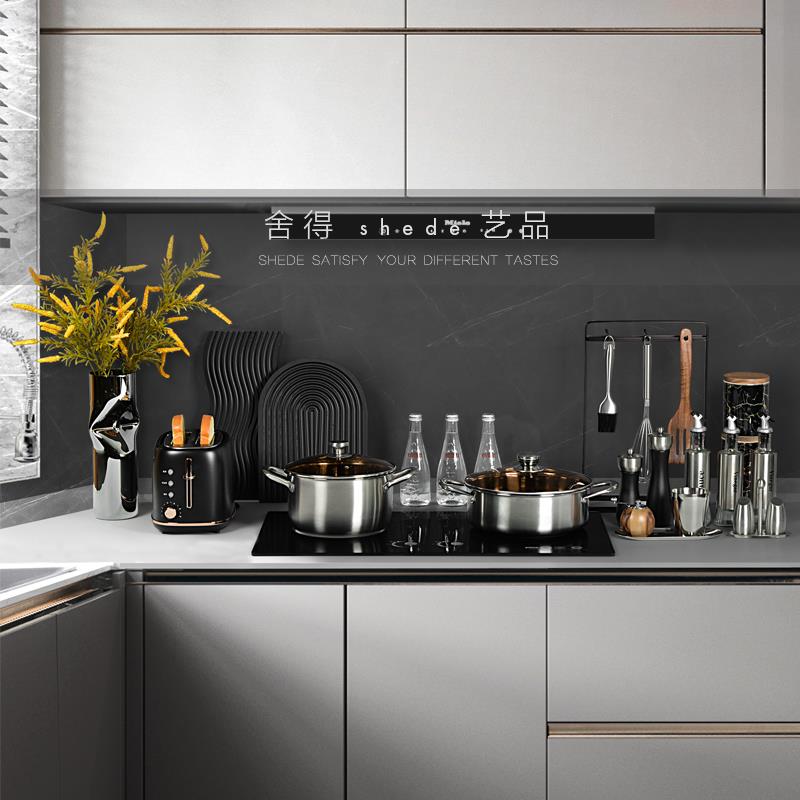 现代简约样板房展厅厨房软装饰品不锈钢锅面 面包机厨具花艺摆件