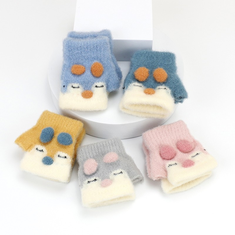 婴儿手套秋冬季保暖爬行