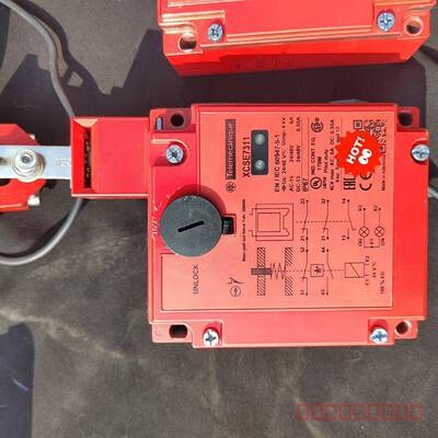 议价Telemecanique XCSE7311 工业安全门锁开关