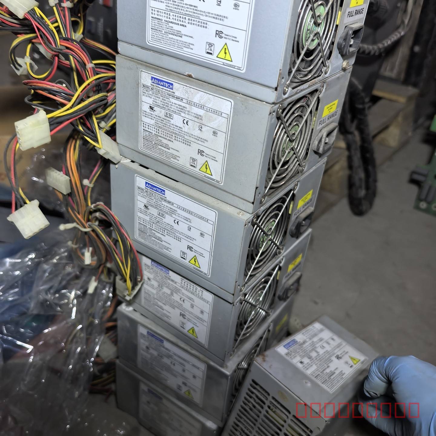 议价FSP300-60PLN工控机电源 还有一个