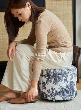 小凳子家WIQ用凳滑轮矮凳圆凳子美缝修凳童脚矮凳儿学步凳小板足