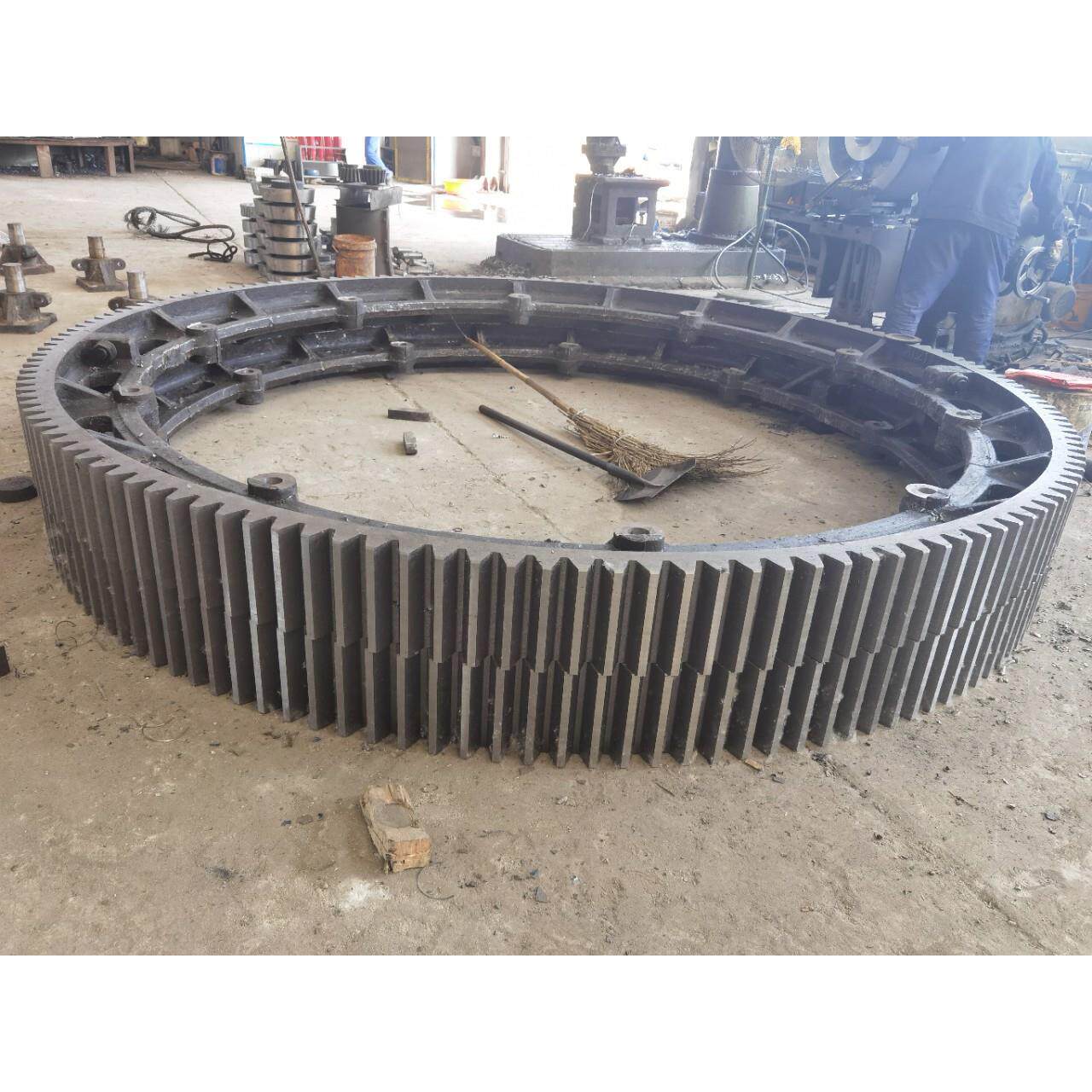 2.5米沐风回转窑大齿轮厂家,回转炉滚圈,托轮挡轮