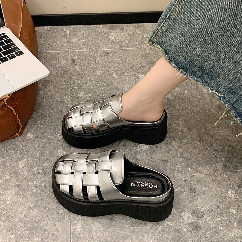 时尚包头拖鞋女士外穿2025年春夏季新款复古编织镂空一脚蹬懒人拖