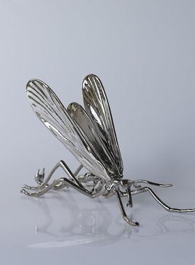 现代B01121简意仿真昆虫装饰摆件约样创房板书房动物雕塑软装家居