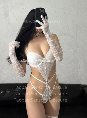 SensoryPleasure超聚拢显胸高衩镂空诱惑丁字裤吊带连体衣带胸垫