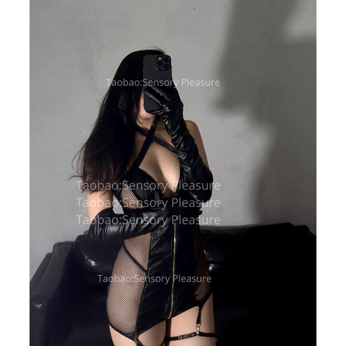 SensoryPleasure无钢圈仿皮镂空