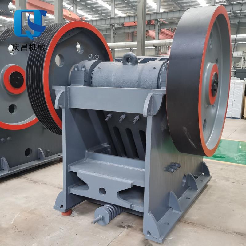 移动颚式破碎机矿山石头粉碎机大型破石机鹅卵石鄂破机粗细碎石机