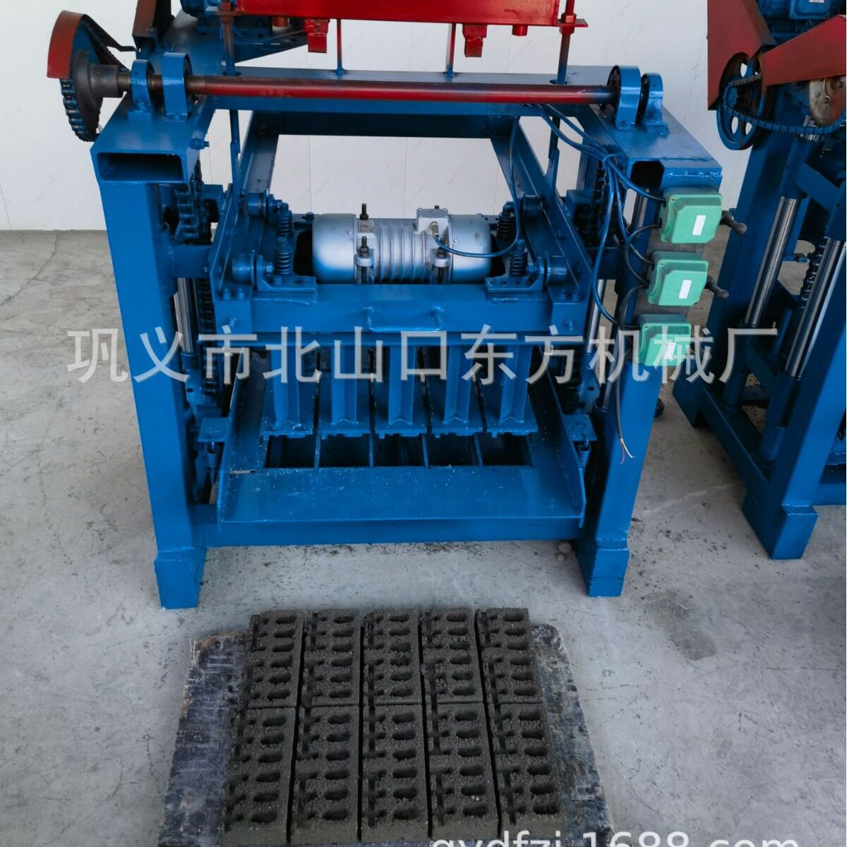 4-35生产养蝎子砖家用水泥制砖机厂家生产直发多种型号可换模具