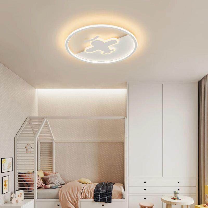 中、儿房灯吸顶灯童现机代卧简约创意网红ZVD飞灯卡通房间男孩女