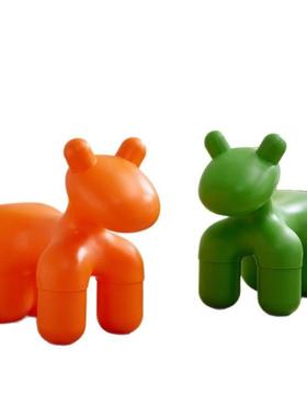 小马椅创意客椅子小厅狗椅动凳子个性儿物童坐凳卡KOR通造型家用