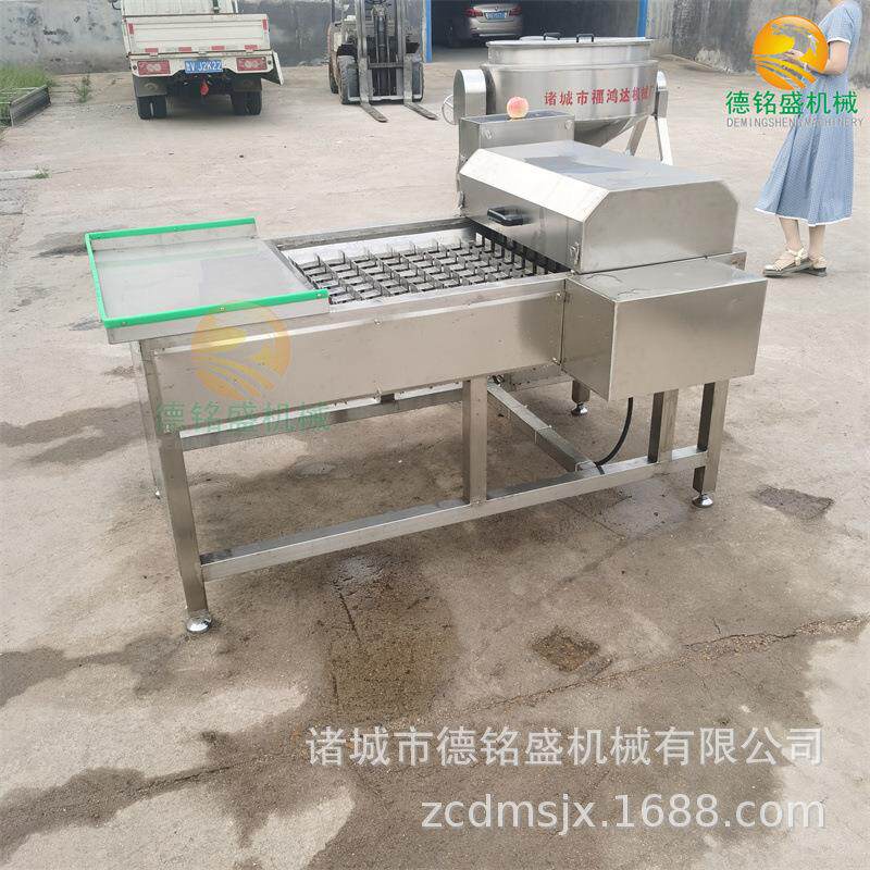 奉化区鲅鱼切块机 全自动鲜带鱼切段机 冰冻的刀鱼切割设备