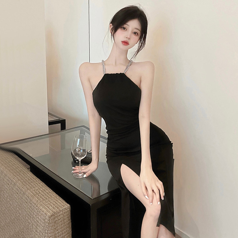 速发黑色晚礼服长裙简单大方宴会气质性感开叉链条挂脖连衣裙