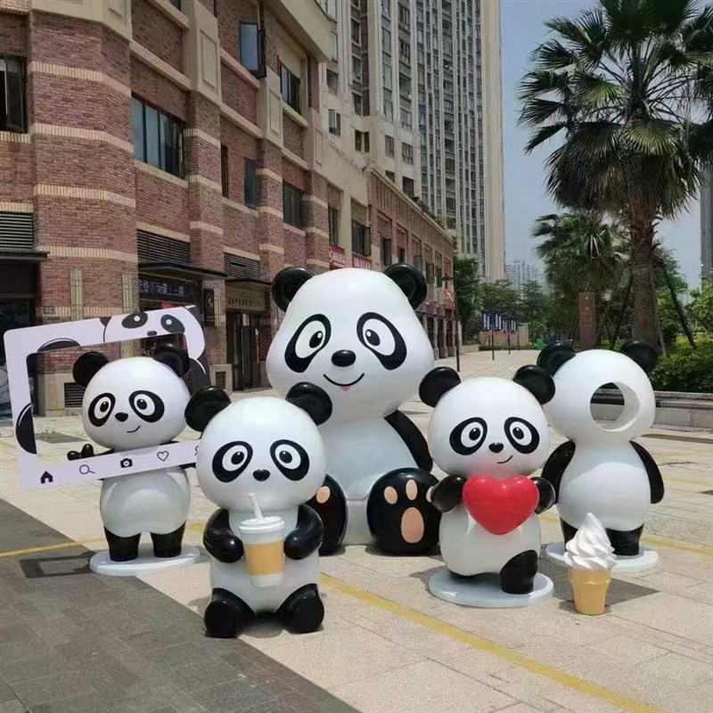 速发户外玻璃钢熊猫雕塑售楼部庭院草坪动物摆件幼儿园景观装饰品