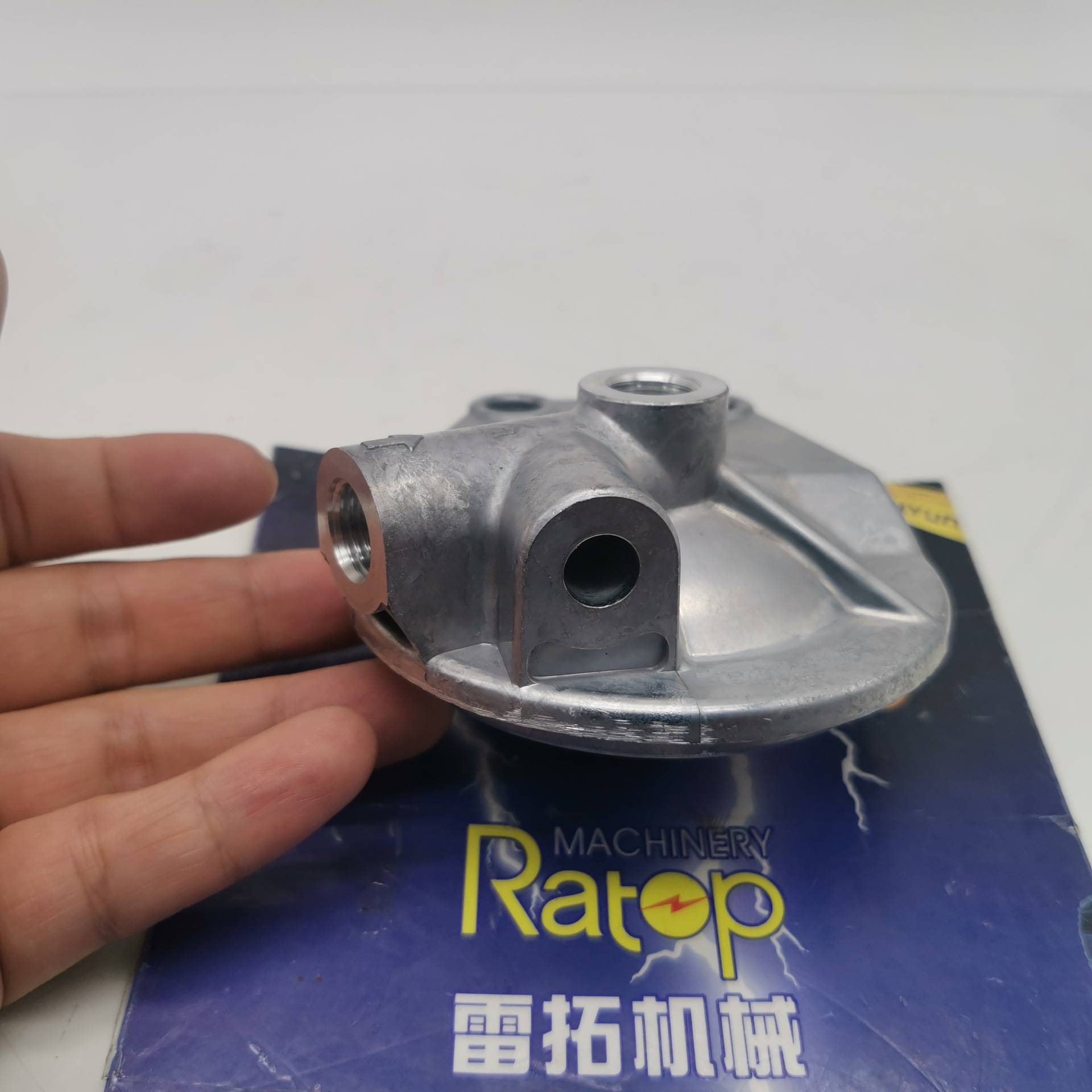 挖掘机配件 6BG1 6SD1 柴油格座 1-13212087-0 1132120870