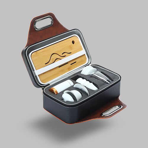 白瓷盖碗旅行茶具套n装便携包户外陶瓷一壶四杯带杯垫茶艺表演套