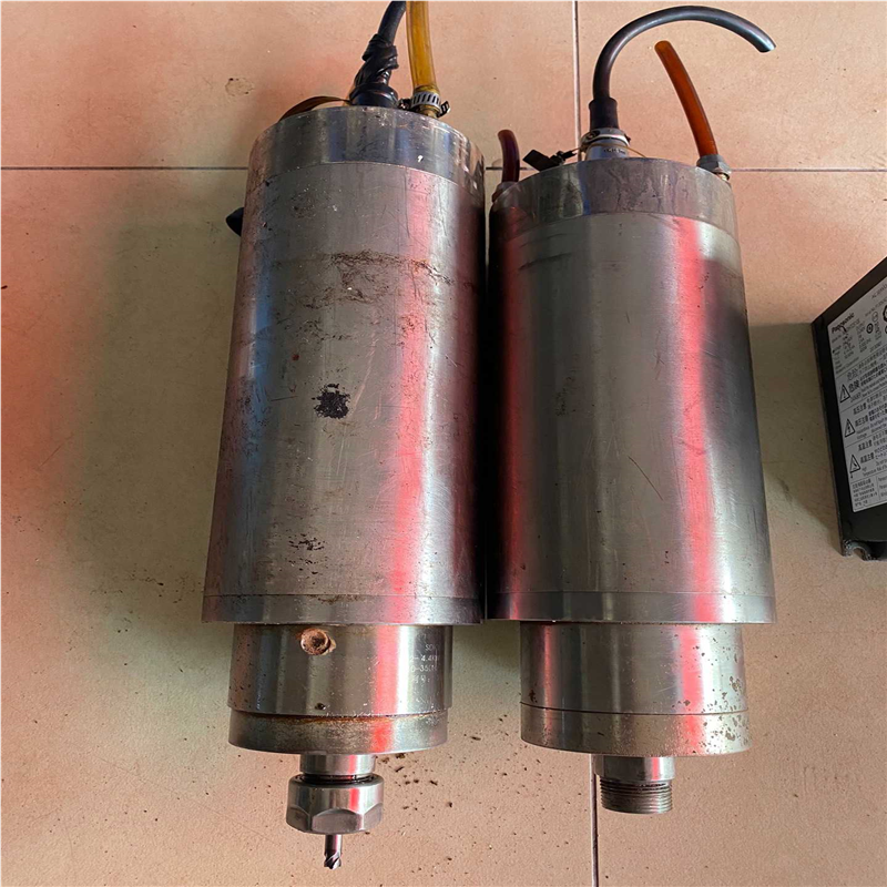 （议价）4.4KW一条 直径105转速350Hz 21000PM