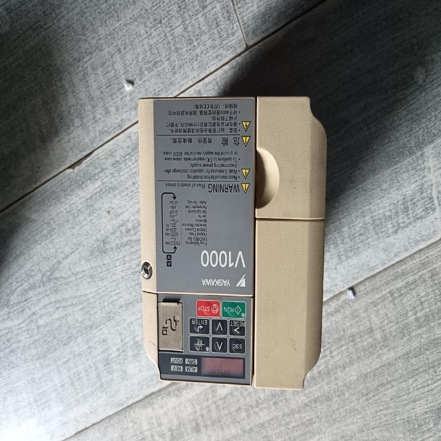 议~CIMR-VB4A0007BBA 安川V1000系列变频器，