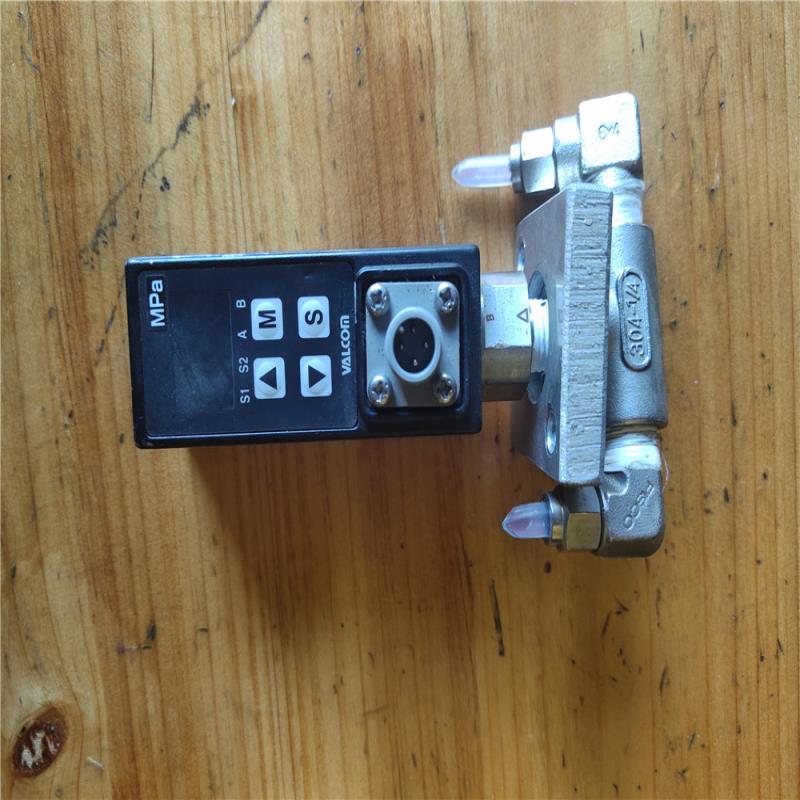 拆机VALCOM控制器VSW2-02-4-500MPAWR-VT005MPGR2功能完好非实价