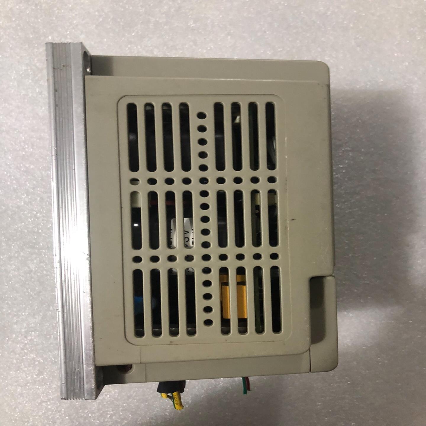 议~变频器JG007B23T1 (0.75KW) ,功能