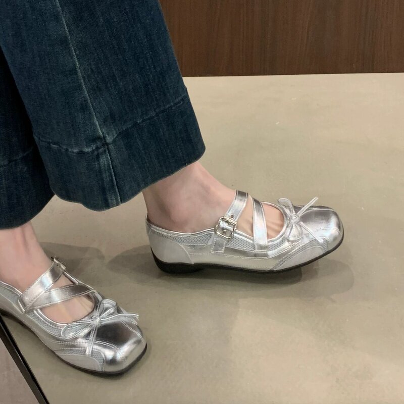 银色芭蕾舞德训鞋女2026夏季新款百搭阿甘小白鞋配裙子玛丽珍单鞋