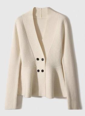 hik Kni V Nek ardigan W Viually V Nek ardigan