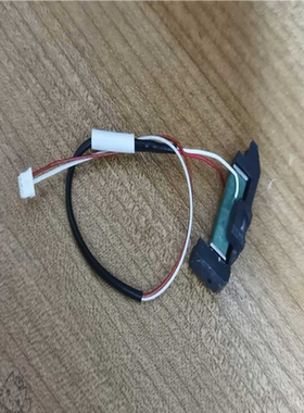 01-F03475  压电致动器，量大优惠。（咳咳电子）