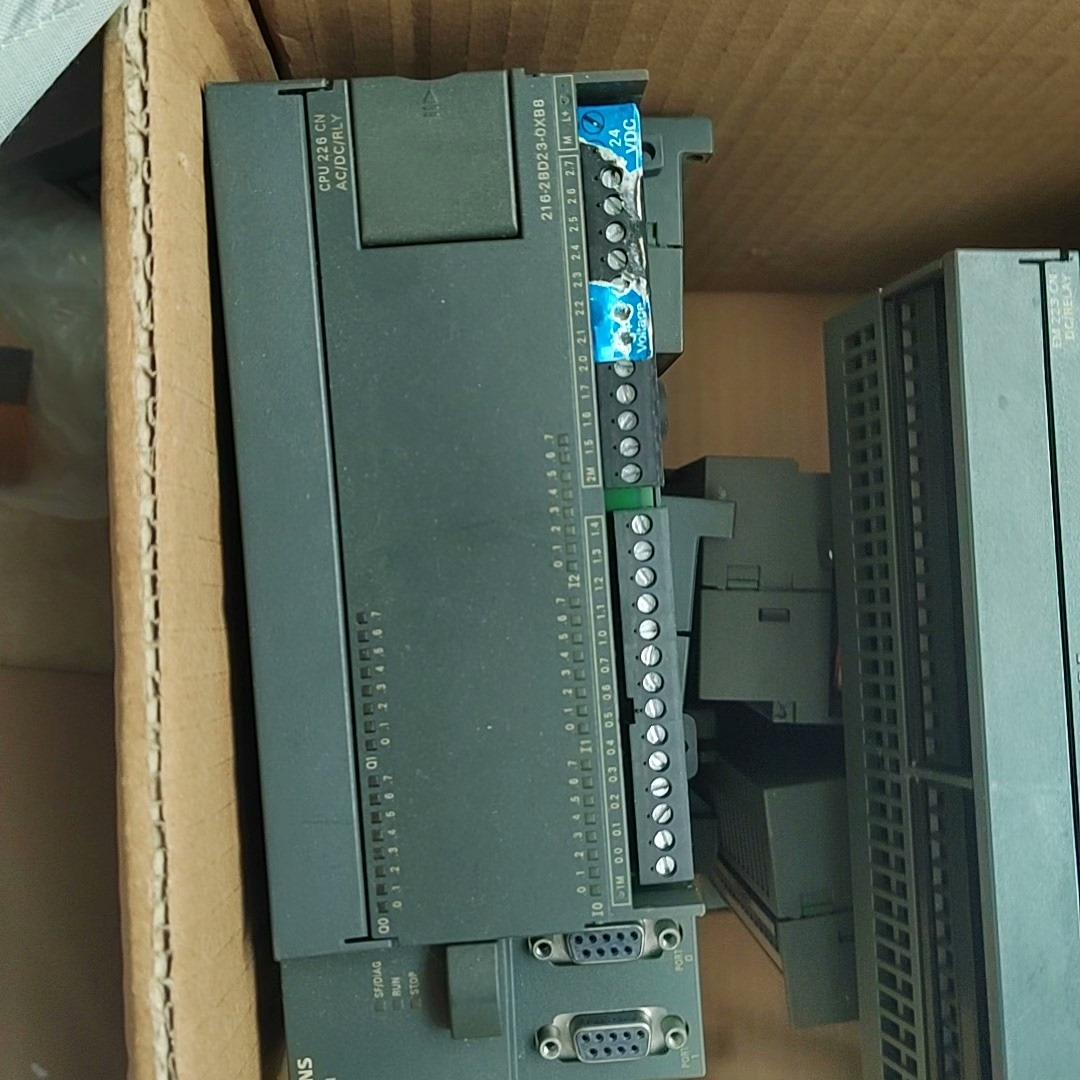 议~PLC,216-2BD23-0XB8。有五台,功能功能
