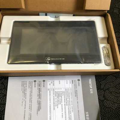 议~TK6072iP 威纶通触摸屏  未使用，实图，