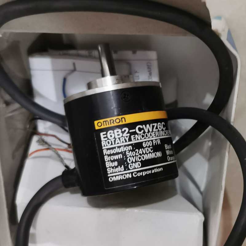E6B2-CWZ6C  600P/R 0.5M原装正品欧姆龙（崽载电子）