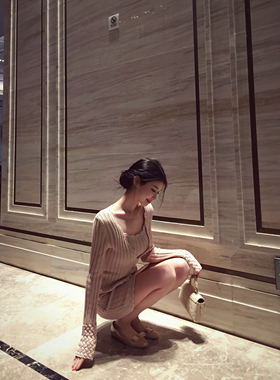 Fiala 粉色针织镂空连衣裙两件套针织套装连衣裙套装