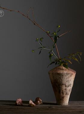 冇花 | 冯哲元 菱器手作陶瓷花瓶日式粗陶花器客厅新中式摆件