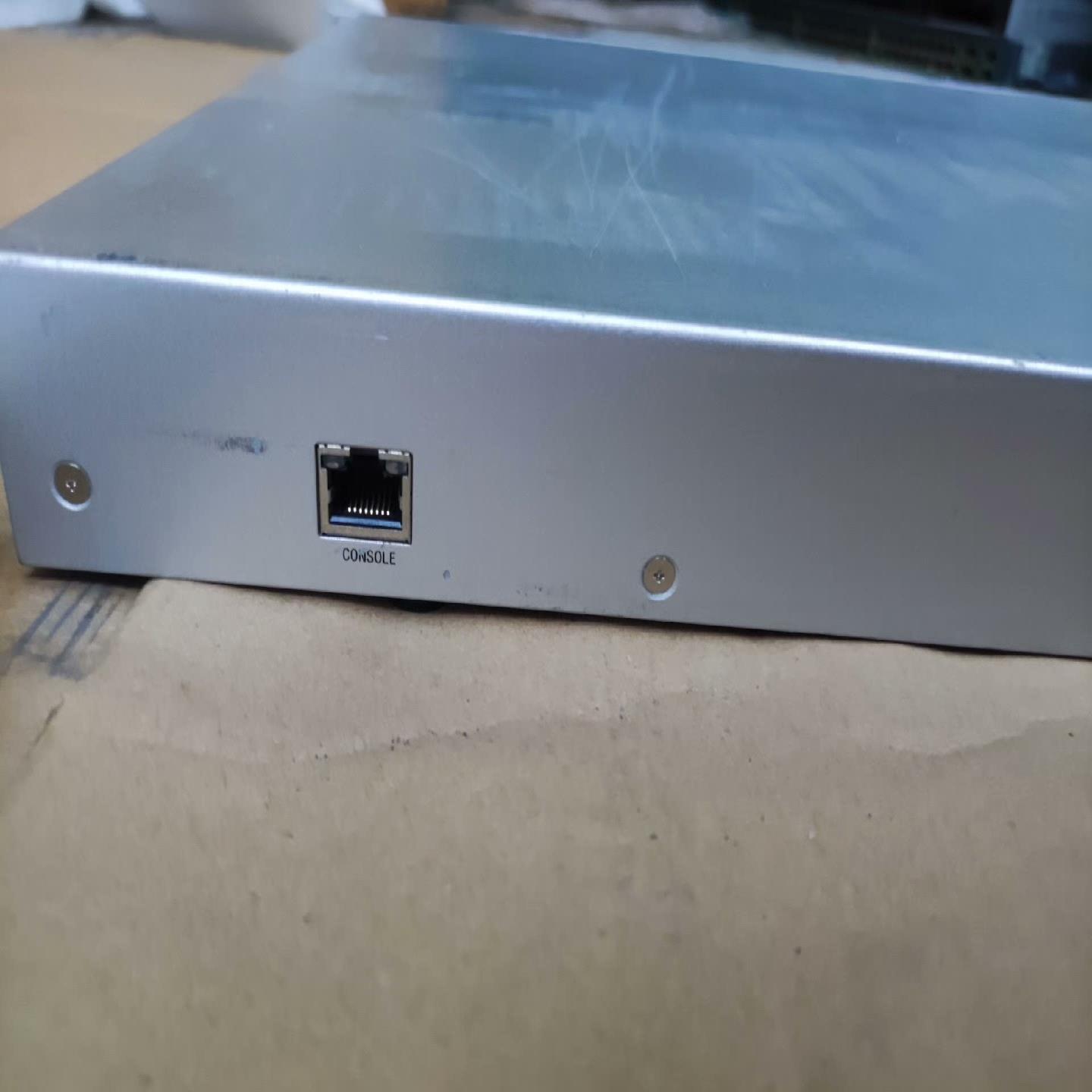 【顺庆】UniFi Switch US-48-500W【议价】