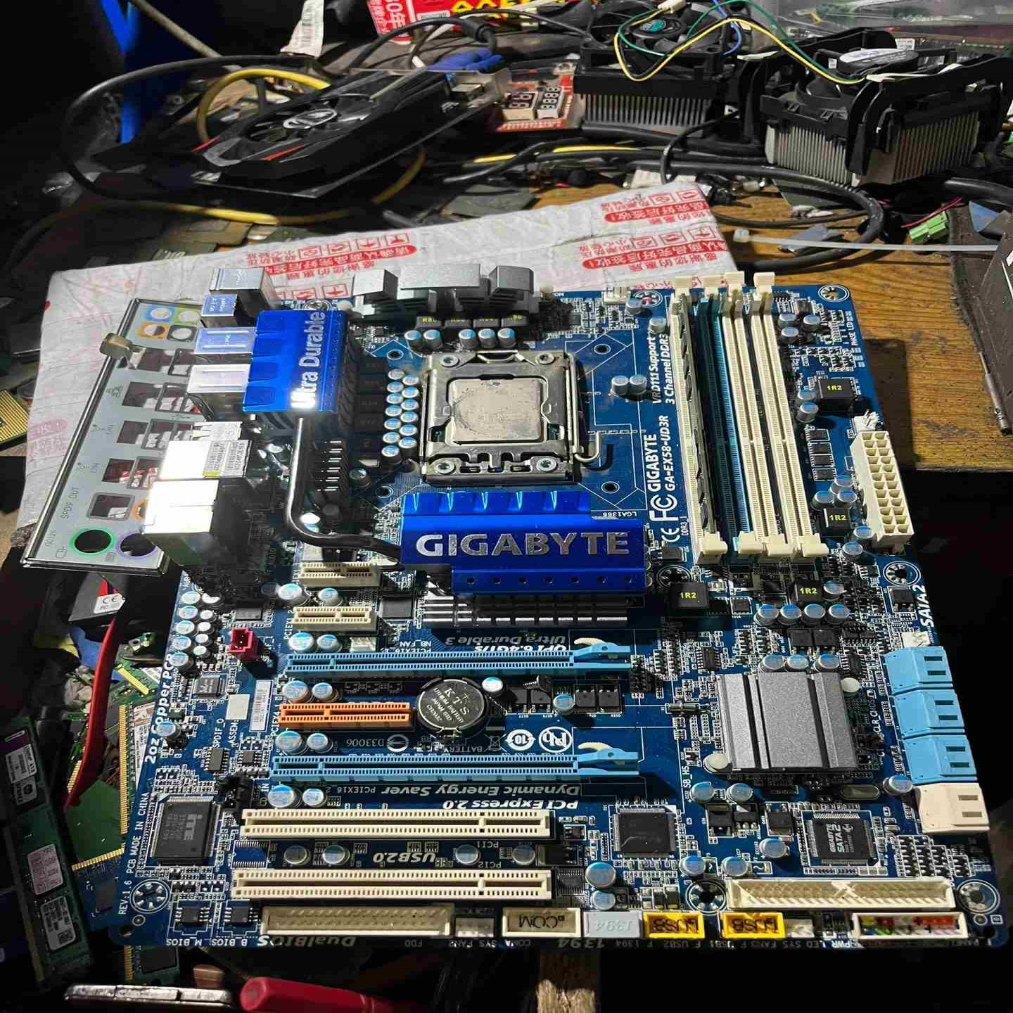 X58主板 GA-EX58-UD3R带CPU内存议价