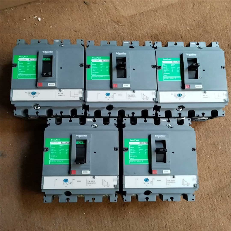 (议价)塑壳断路器CVS100N，九成新，的