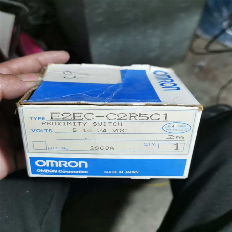 议~ 放大器中继接近传感器 接近开关 E2EC-CR5C1
