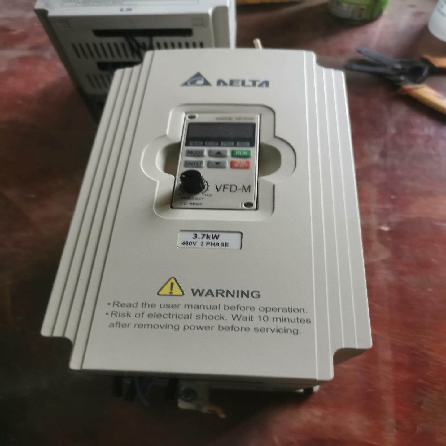 【汇生 】台达变频器VFD037M43A 实物图3.7KW质保380∨【议价】