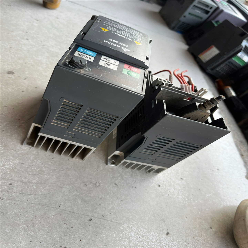 台达MS300变频器0.75KW 0.4KW(崽崽配件）