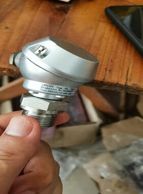 德国久茂温度传感器型号1XPtl00。。。902003/10(崽崽配件）