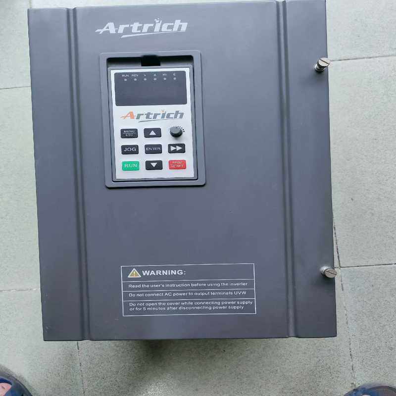 AR200iL-0185 -MC威纶通380V18.5KW变（耶耶电子）