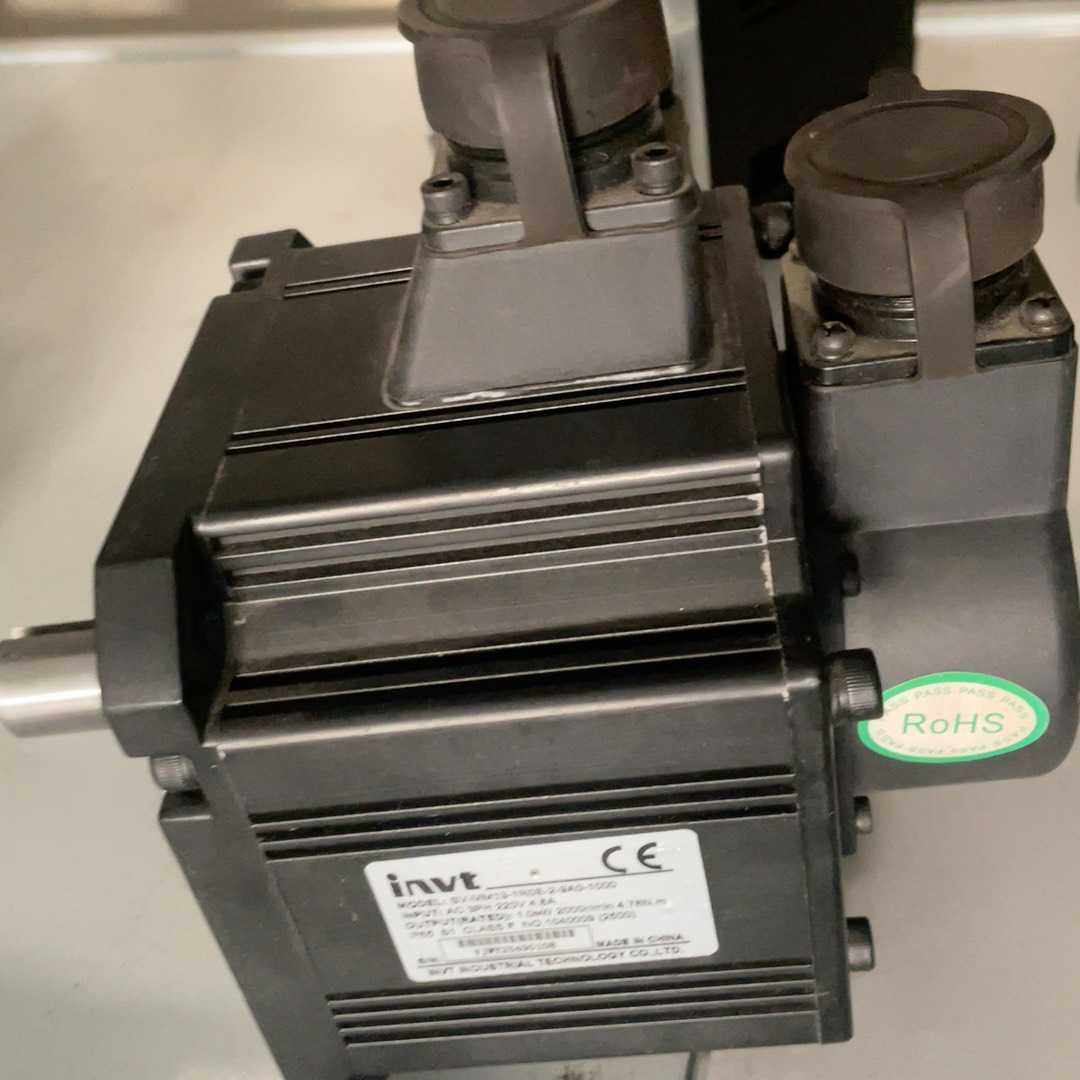 英威腾:  SV-MM13-1R0E－2-0A9-1000（耶耶电子）