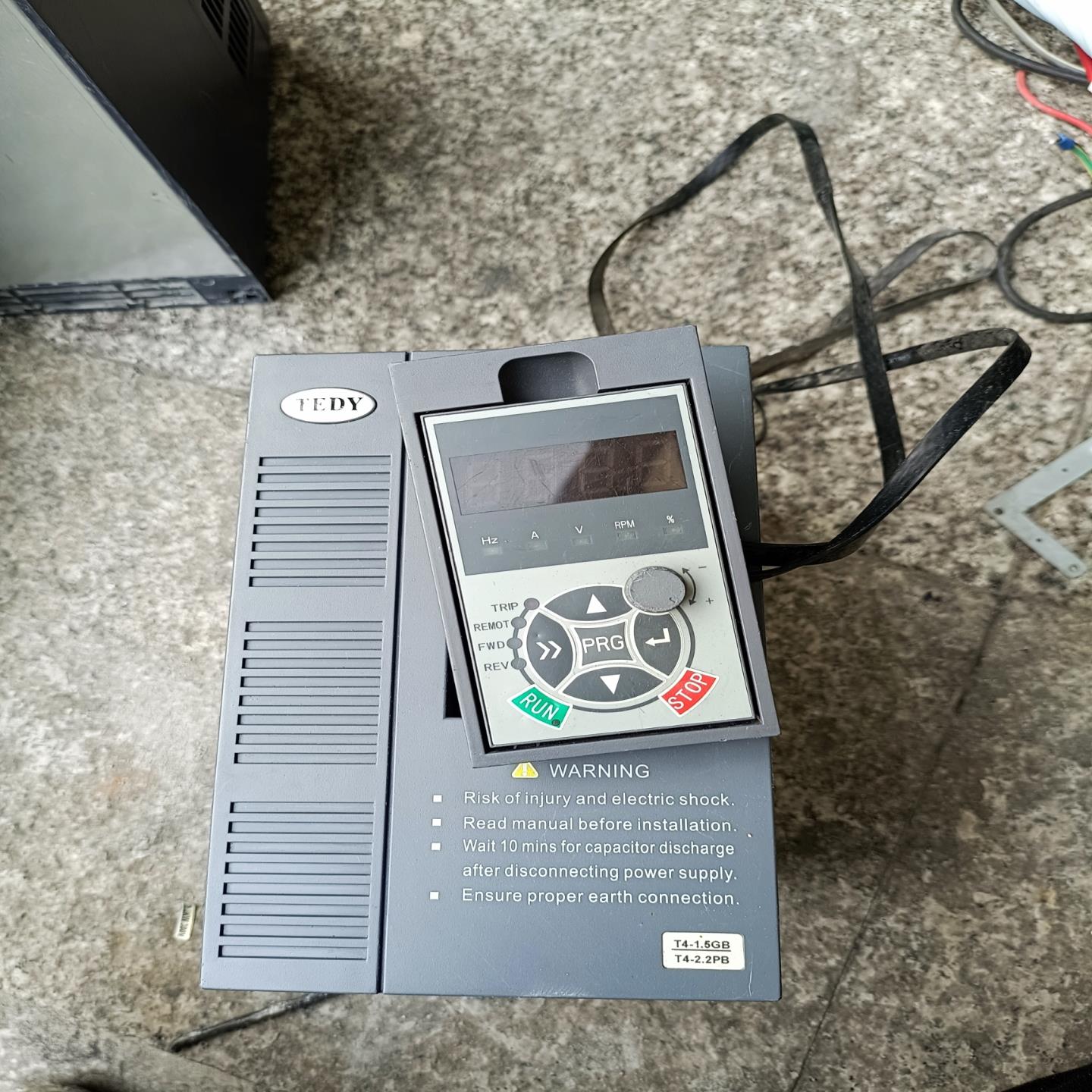 东渊变频器 DY300-T41R5GB/2R2PB (崽崽配件）