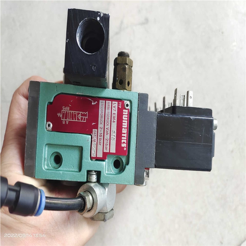 【汇生】LV7EM4 S15  VAK-21 bar罗兰800印刷机【议价】