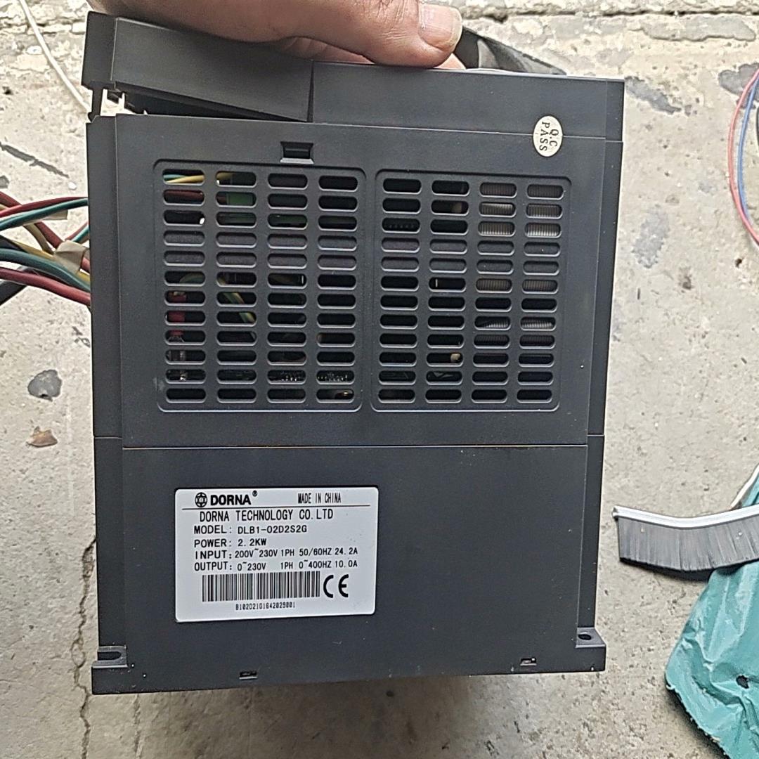 东菱变频器DLB1-02D2S2G~议价