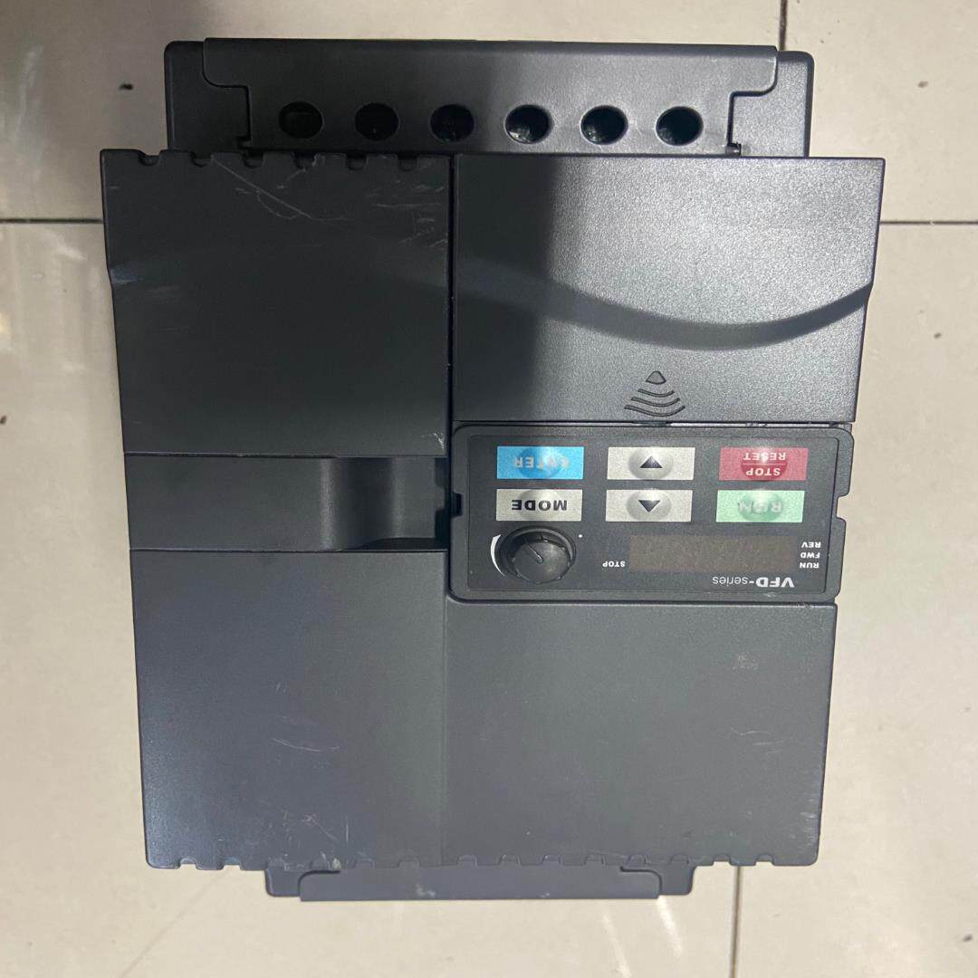 【顺庆】拆机台达变频器E系列VFD075E43A  7. 5千瓦38【议价】