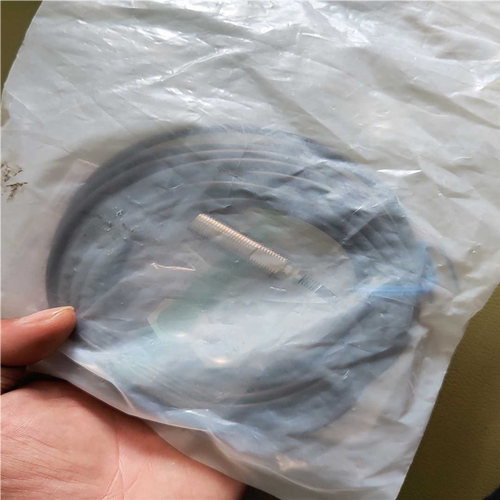 议~E2W-X2F1接近开关5m就一个。