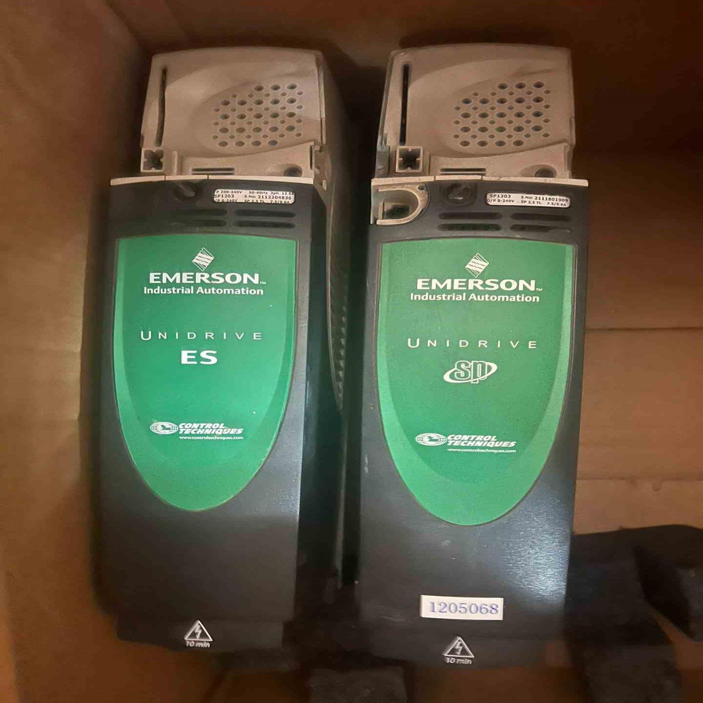 闲置变频器 SP1203议价