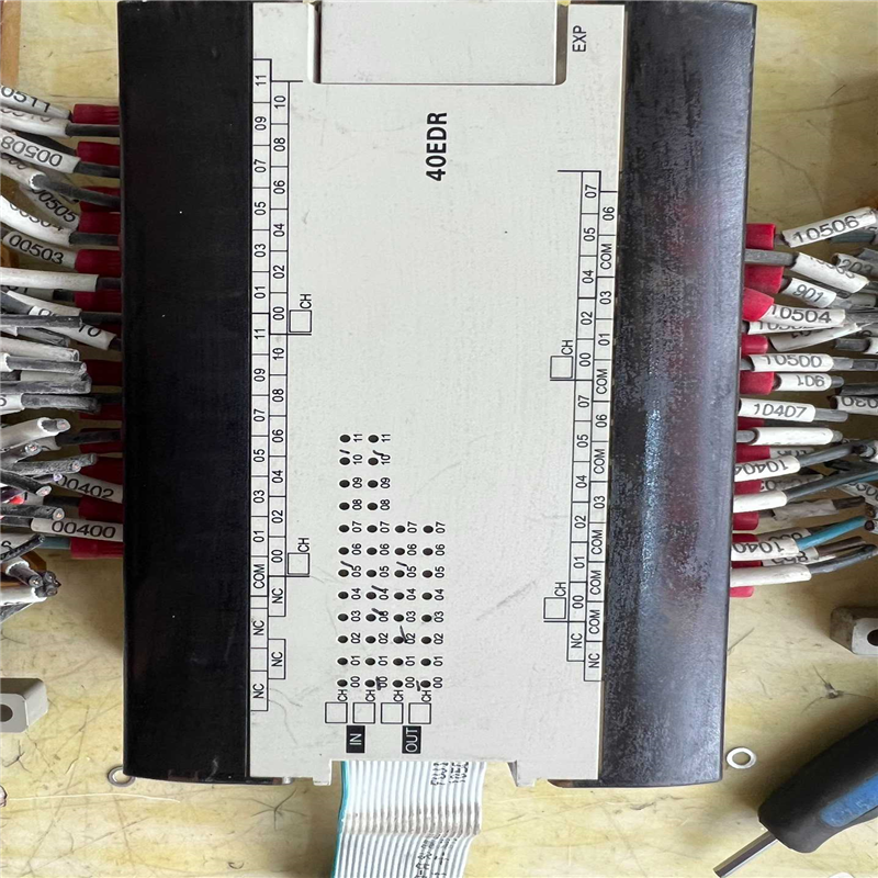 【顺庆】CPM1A-40DR  拆机欧姆龙PLC模块，实物拍摄，外观【议价