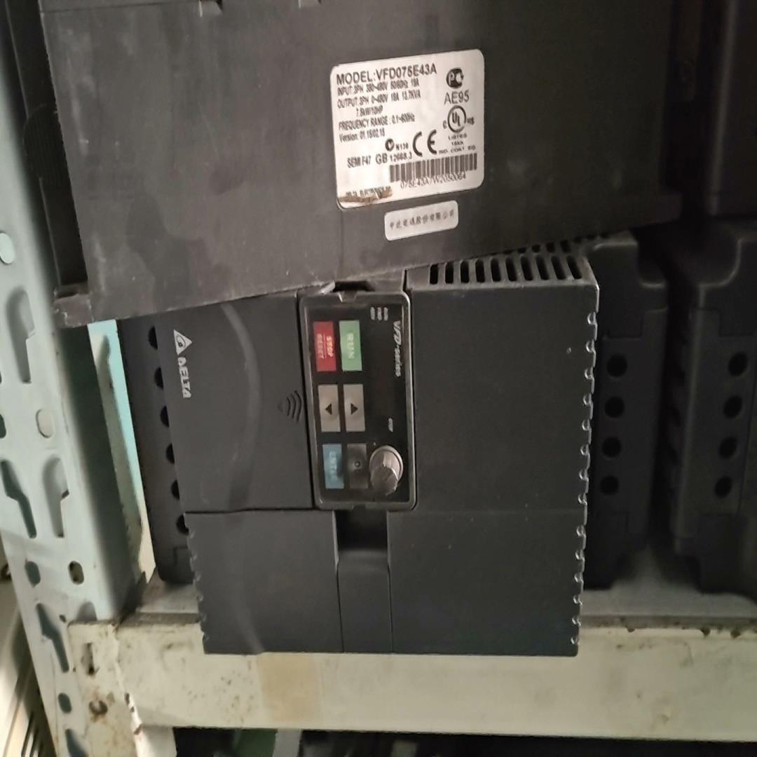 台达变频器VFD075E43A    7.5kw(崽崽配件）