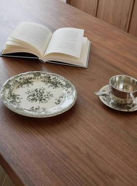 简中古全实木餐桌ZUR现代约小户型木长方形饭风桌意式轻奢胡桃书